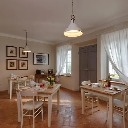 Bauernhof Poderedodici Orbetello